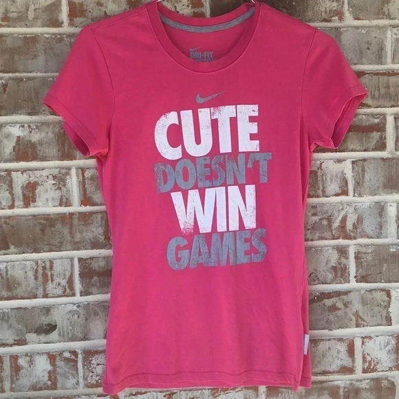 Nike Dri Fit Pink Athletic Workout Graphic T-shirt - Picture 1 of 4